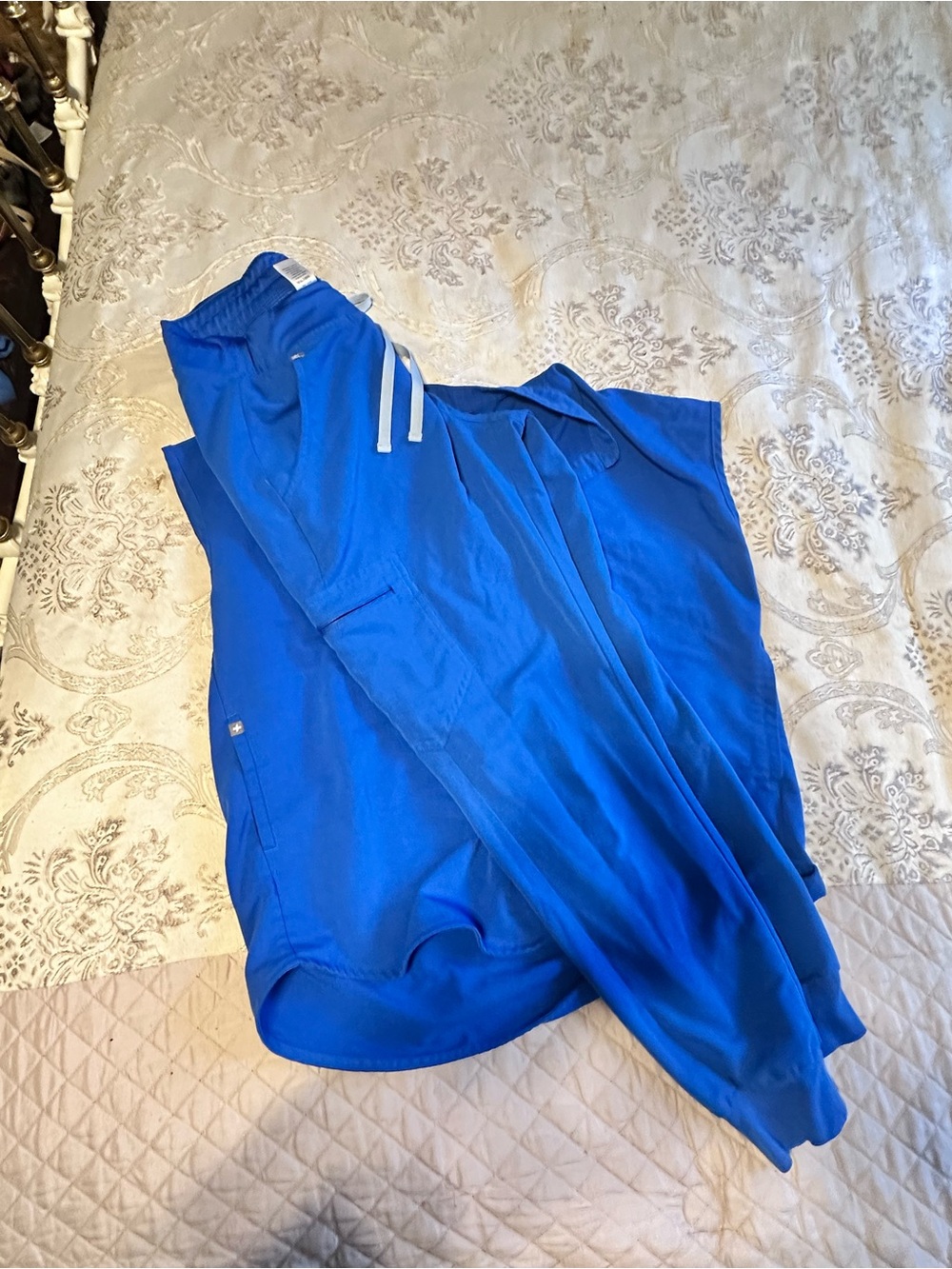 Figs Royal Blue scrub top and bottom - Picture 2 of 4